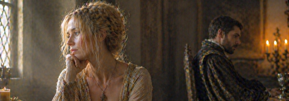 Eine Frau heiratet und kann keine Liebe empfinden.